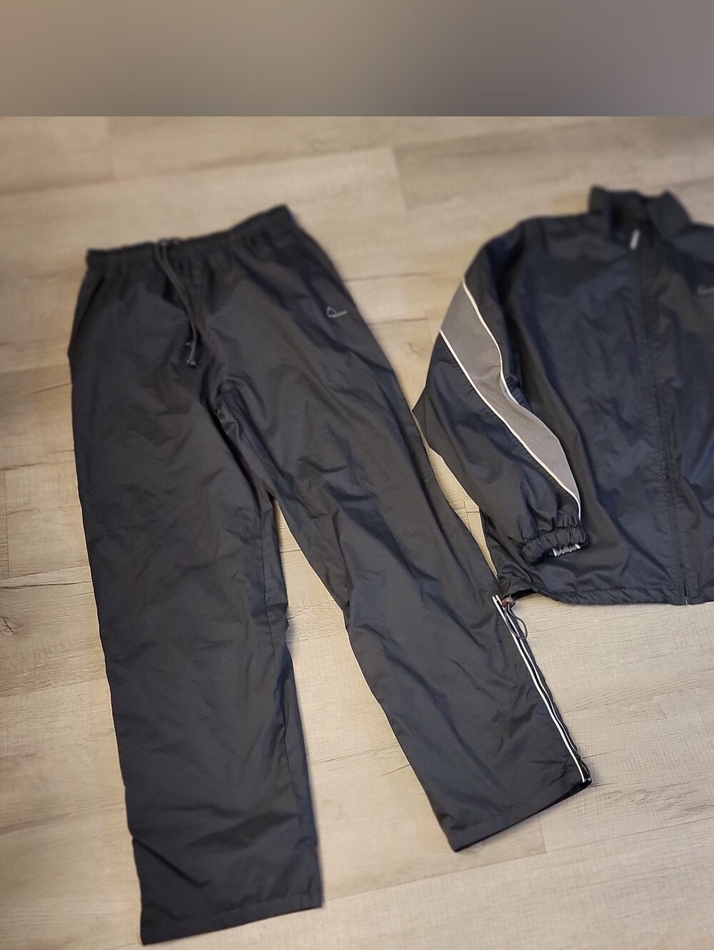 Head Black and Gray Men's Raincoat Jacket and Pants Set
